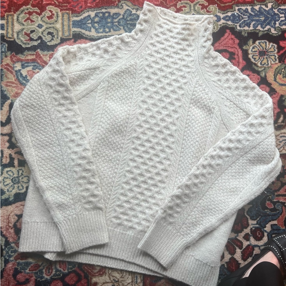 VINCE // Cable Knit Sweater in Cream